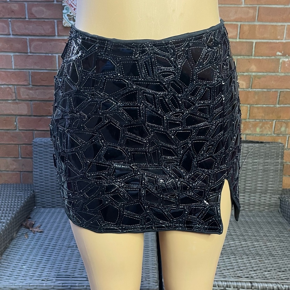 HIGH SHINE FAUX LEATHER MINI SKIRT-BLACK
